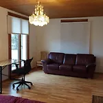 Near The Station Appartement *