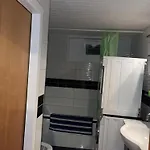 Near The Station Appartement *