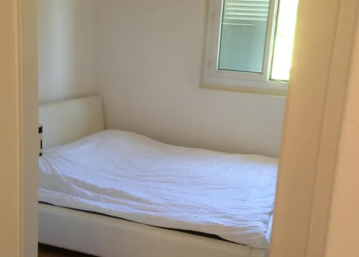 Near The Station דירה *